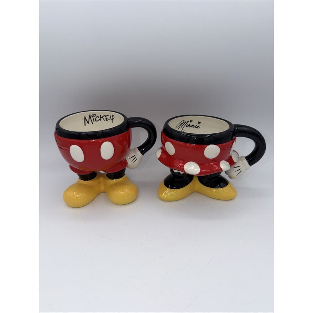 AUTHENTIC WALT DISNEY WORLD MICKEY & MINNIE PORCELAIN COFFEE CUP MUG THEME PARK